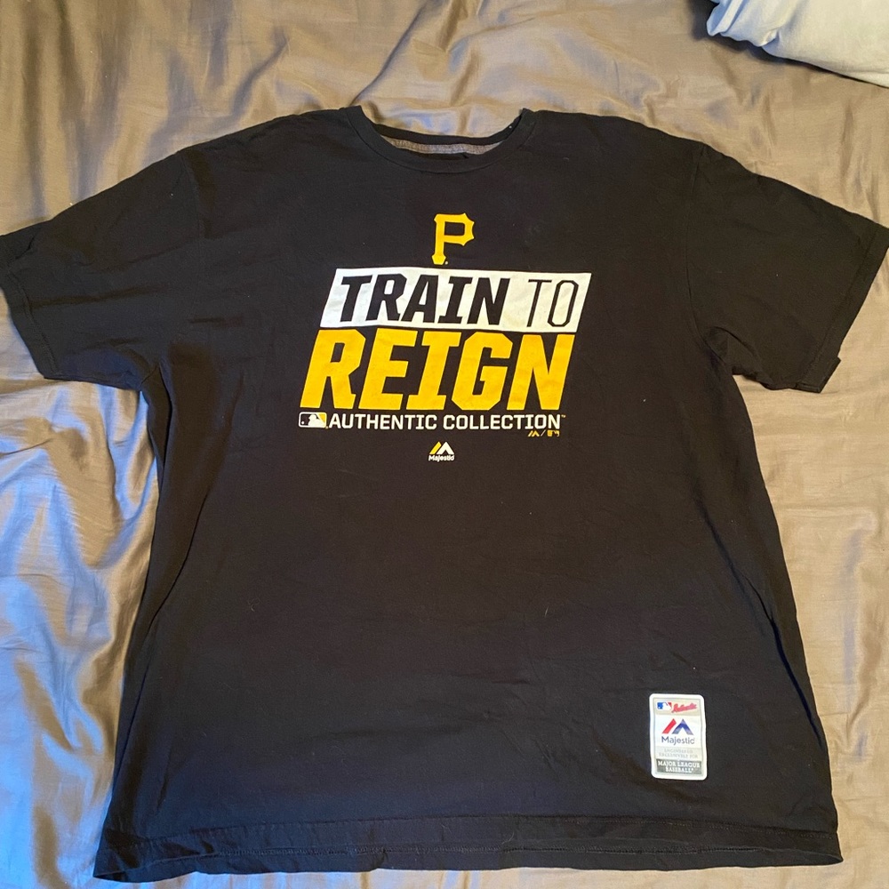 Pirates T-Shirt
